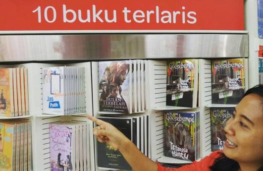 Jas Putih 10 Buku Terlaris